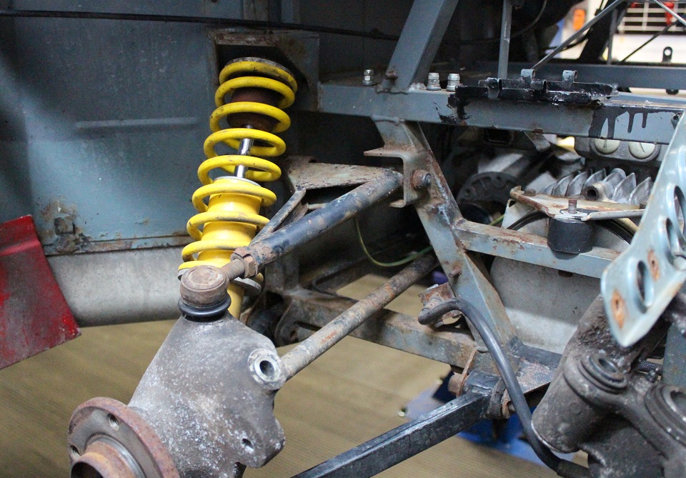 Fahrwerk vorne links